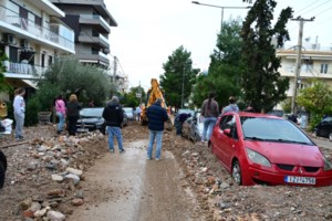 Ο ΔΕΔΔΗΕ απαντά στον δήμαρχο Γλυφάδας: Απολύτως νόμιμο το έργο στον Υμηττό - "Καλοδεχούμενη η νομική οδός"