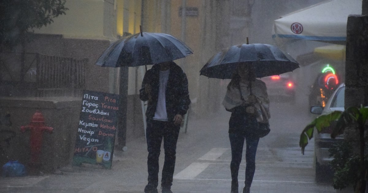Πρόγνωση Μαρουσάκη: Μετατοπίζεται η κακοκαιρία μετά τη νεροποντή στην Αττική - "Παρέλαση" βαρομετρικών χαμηλών τις επόμενες μέρες
