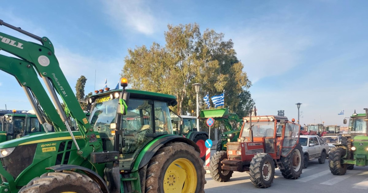 Δικογραφία για το περιστατικό με τα τρακτέρ στη Νεμέα - Μπήκαν ξαφνικά στην εθνική οδό [βίντεο]