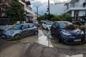 Κακοκαιρία Bora: Επιχείρηση απεγκλωβισμού στη Σιθωνία απο την ΕΜΑΚ