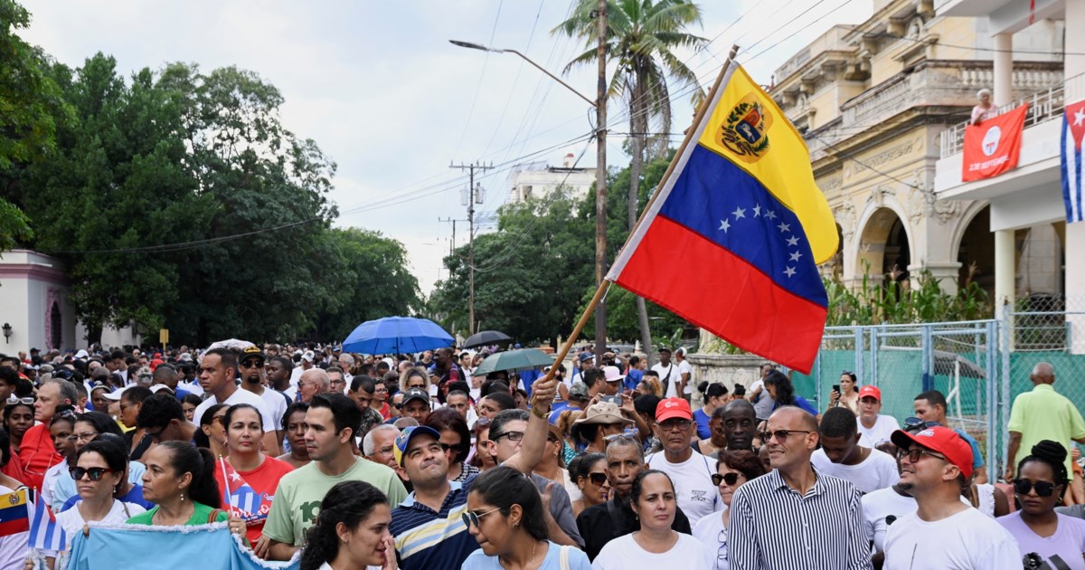 Βενεζουέλα: Η προσωρινή πρόεδρος θέλει "ισορροπία" με τις ΗΠΑ - Φτιάχνει επιτροπή για την απελευθέρωση Μαδούρο
