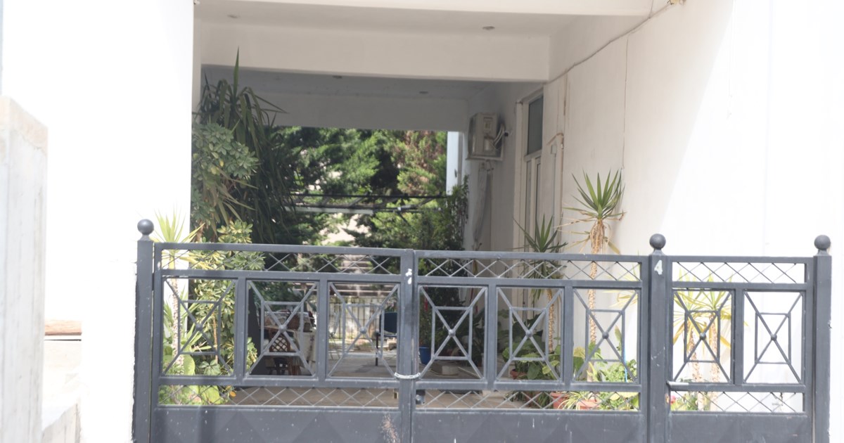 Μενίδι: Σε κατάσταση αμόκ 26χρονος μαχαίρωσε δύο επιχειρηματίες - Νωρίτερα είχε επιτεθεί σε άλλους δύο [βίντεο] - εικόνα 2