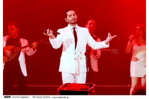 Χαμός στα social media για τη σύλληψή του μεθυσμένου Χρήστου Μάστορα: "Μετά τον Καζαντζίδη ήθελε θα υποδυθεί τον Παντελίδη;"