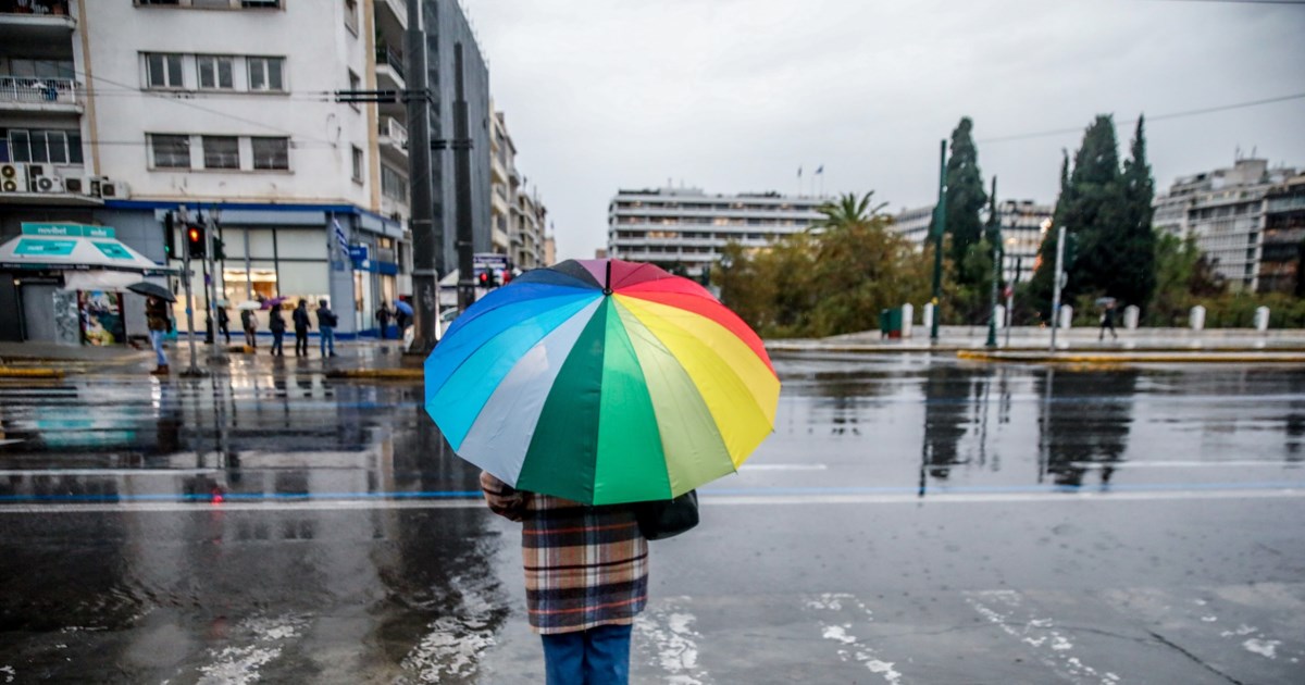 Συνεχίζεται η κακοκαιρία με καταιγίδες και θυελλώδεις ανέμους: Ποιες περιοχές είναι σήμερα στο 