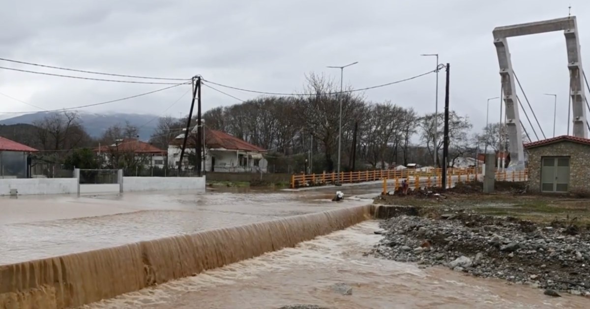 Υπερχείλισε ο Πηνειός έξω από τη Λάρισα - Πλημμύρισαν αγροτικές εκτάσεις [εικόνες - βίντεο] - εικόνα 7