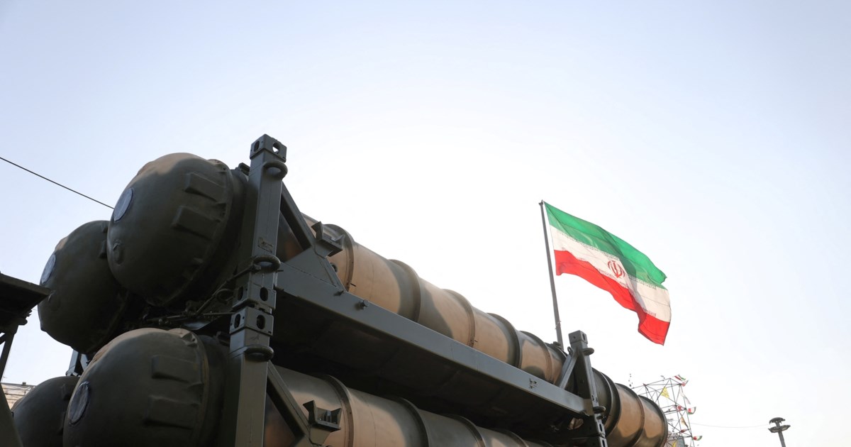 Επίδειξη ισχύος από το Ιράν: Οι Φρουροί της Επανάστασης αποκάλυψαν δεύτερη υπόγεια ναυτική βάση