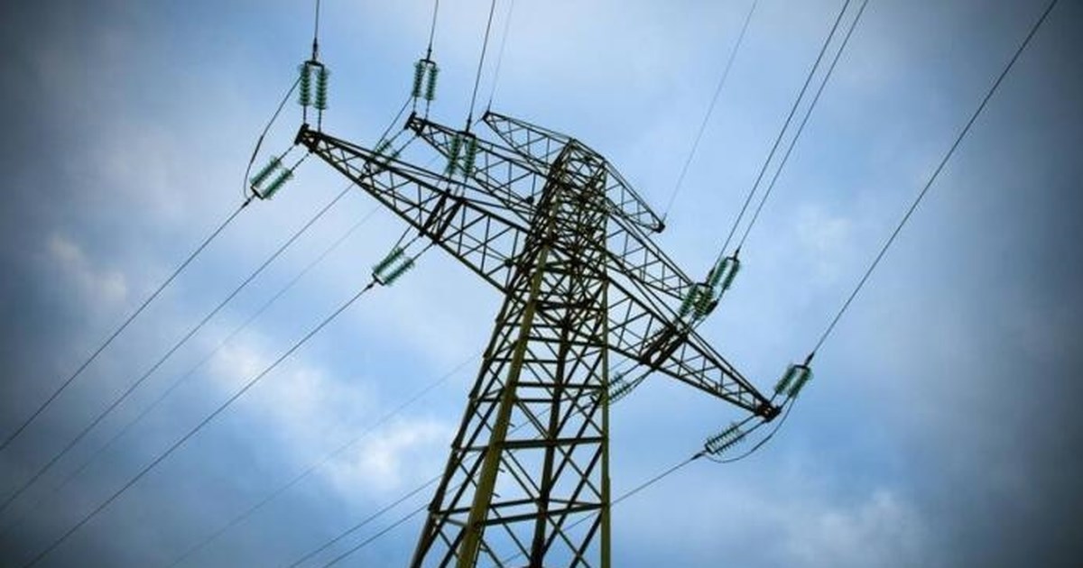 ΔΕΔΔΗΕ: Αποκαταστάθηκαν οι βλάβες από την κακοκαιρία Bora στη Θεσσαλονίκη - Έως το βράδυ στη Χαλκιδική