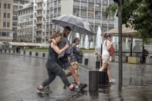Έκτακτο δελτίο επιδείνωσης καιρού από την ΕΜΥ: Ποιες περιοχές της χώρας θα πληγούν από ισχυρές βροχές, καταιγίδες και χαλάζι