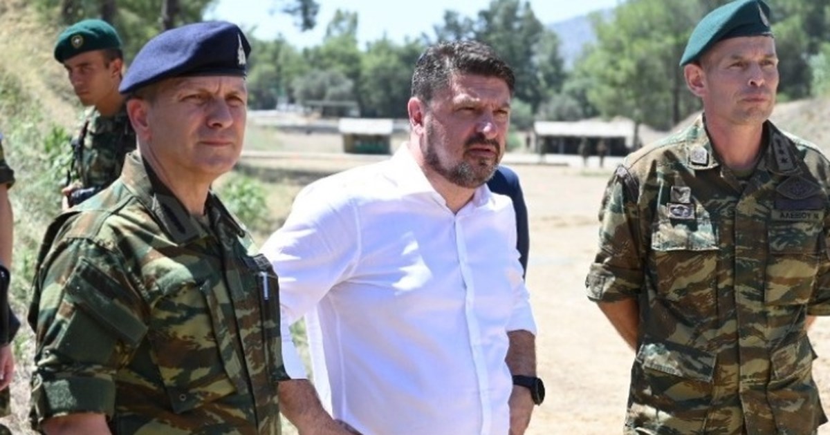 Νίκος Χαρδαλιάς: Συνάντηση στο Μαξίμου με Σταύρο Παπασταύρου και Γιάννη Μπρατάκο