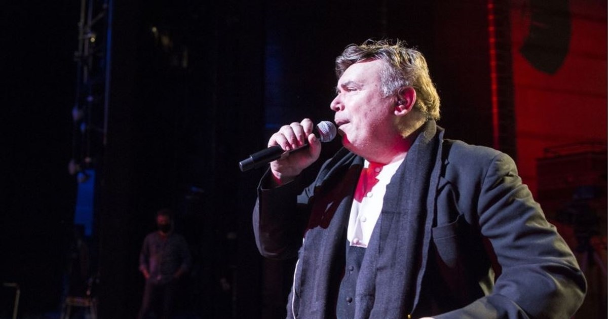 "Όχι, βρε αγόρι μου": Το συγκινητικό "αντίο" της Χαρούλας Αλεξίου στον Μανώλη Λιδάκη [εικόνα] - εικόνα 2