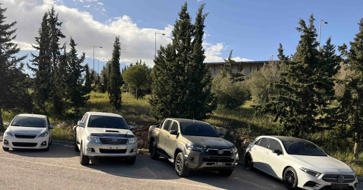 Πώς δρούσε η σπείρα που έκλεψε 40 οχήματα στην Αττική: Τα αποσυναρμολογούσαν σε αυτοσχέδιο διαλυτήριο, διάλεγαν μοντέλα με ζήτηση - εικόνα 5