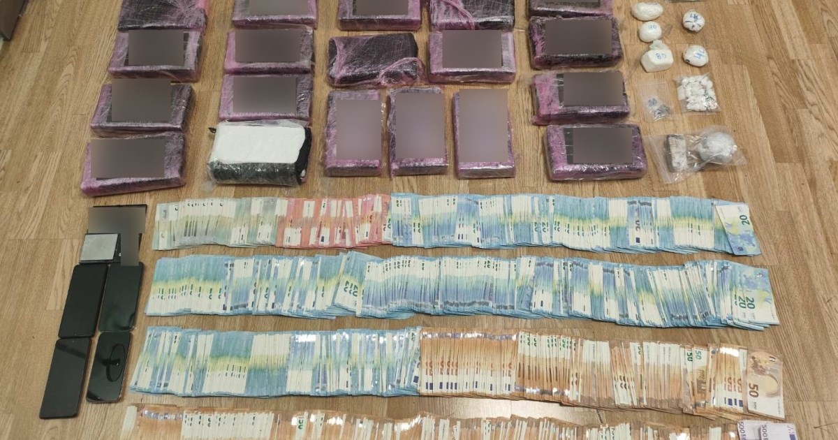 Πειραιάς: Τρεις συλλήψεις για κατοχή και διακίνηση κοκαΐνης και κάνναβης - Τουλάχιστον 570.000 ευρώ τα κέρδη τους