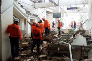 Ινδονησία: Νέος σεισμός 6,9 Ρίχτερ, στη Βόρεια Σουμάτρα - Η δεύτερη σφοδρή δόνηση στον Δακτύλιο της φωτιάς του Ειρηνικού - εικόνα 3