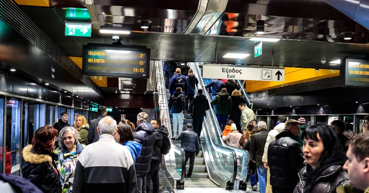 Η Ακρίτα τρολάρει τη διακοπή λειτουργίας στο Μετρό Θεσσαλονίκης: "Το 'φτιαξε ο μάστορας, μπαταρία ήθελε"