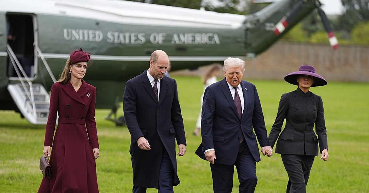 Επίσκεψη Τραμπ και Μελάνια στη Βρετανία: Λαμπρή υποδοχή, στρατιωτικές επιδείξεις και… διαδηλώσεις [εικόνες] - εικόνα 12