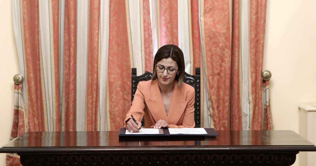 Επιτέθηκαν λεκτικά στην Αγαπηδάκη σε εκκλησία στην Ανθούπολη - "Πήραν το μικρόφωνο και φώναζαν για τον γάμο των ομόφυλων"