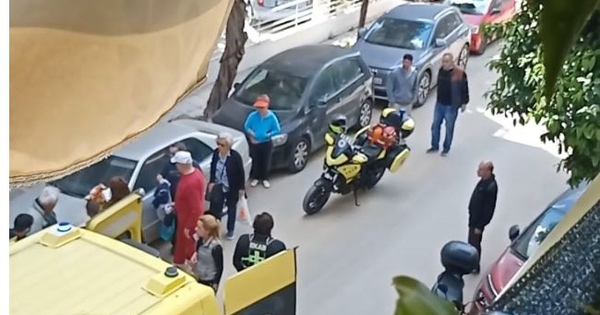 Ολυμπία οδός: Δύο τραυματίες από εκτροπή οχήματος μέσα σε σύραγγα