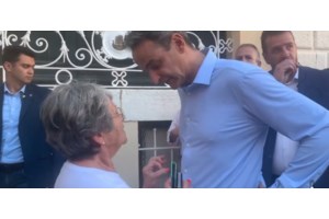 Κασσελάκης για την συνταξιούχο στη Κέρκυρα: Είναι δυνατόν ο πρωθυπουργός να ρωτάει αν τη βοηθάει η εκκλησία;