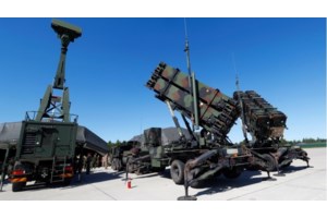 Δένδιας σε Χριστοδουλίδη: Είμαστε πάντα δίπλα στην Κύπρο - Συνολικά και απολύτως στη διάθεσή σας