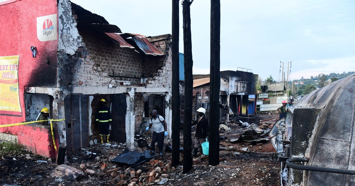 Σοκ στο Περού: Η στιγμή που κεραυνός χτυπάει ποδοσφαιριστές σε γήπεδο - Ένας νεκρός και 5 τραυματίες [βίντεο]