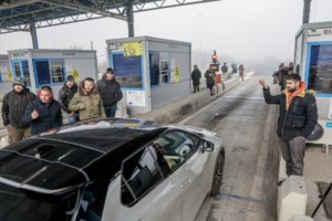 Οι αγρότες επιμένουν, δεν προσέρχονται στον διάλογο - Κλείνουν σήμερα τη σήραγγα των Τεμπών για τα φορτηγά