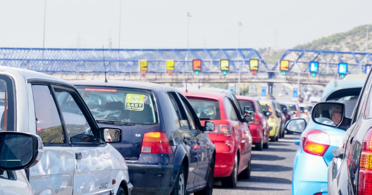 Το μήνυμα της ΕΛΑΣ για την έξοδο των εκδρομέων το Πάσχα: "Βάφουμε κόκκινα μόνο τα αβγά" [βίντεο]