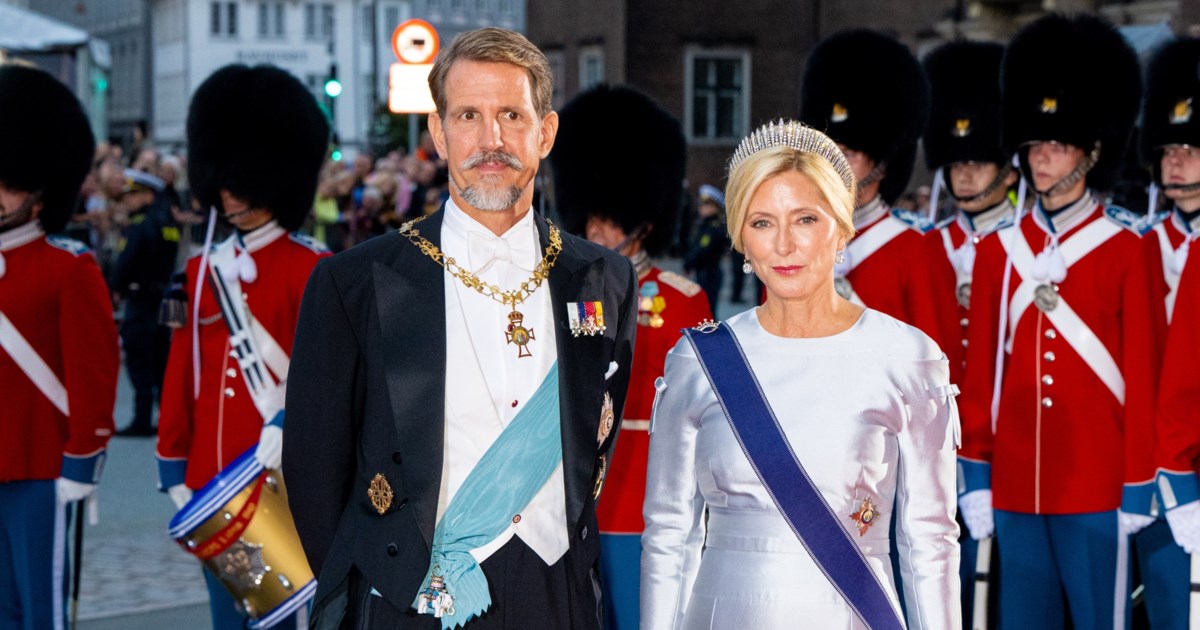 Παύλος και Μαρί Σαντάλ: Η χριστουγεννιάτικη κάρτα τους με την οικογενειακή φωτογραφία