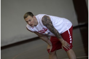 "Η Σεντόκοβα τον κατέστρεψε, έμεινε με άδειο πορτοφόλι" είπε πρώην προπονητής του Γιάνις Τίμα λίγο πριν τον θάνατό του