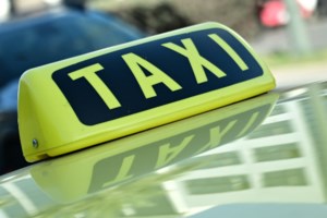 Αυτός είναι ο οδηγός ταξί που έκλεβε τις τραπεζικές κάρτες των πελατών του - Δεν δίσταζε να παρασύρει τα θύματά του - εικόνα 3