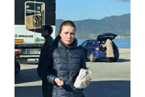 Νέες μαρτυρίες για τη 16χρονη Λόρα: Ο άγνωστος νεαρός που της είπε ότι έχει εξουσιοδότηση να πετάξει για Γερμανία - εικόνα 2