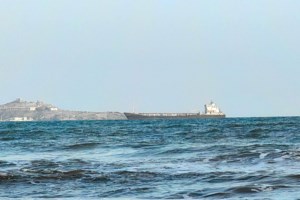 Απειλεί και η Τεχεράνη: "Θα σκοτώνουμε ένα μέλος των αμερικανικών δυνάμεων για κάθε Ιρανό που θα χάνει τη ζωή του" - εικόνα 2