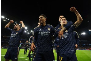 Έξαλλοι οι Παριζιάνοι με τους οπαδούς της Μπαρτσελόνα: Φώναζαν ρατσιστικά συνθήματα στον Ντεμπελέ - εικόνα 2