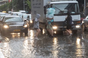 Αστατος ο καιρός την Κυριακή: Σε ποιές περιοχές θα σημειωθούν βροχές και καταιγίδες - εικόνα 3