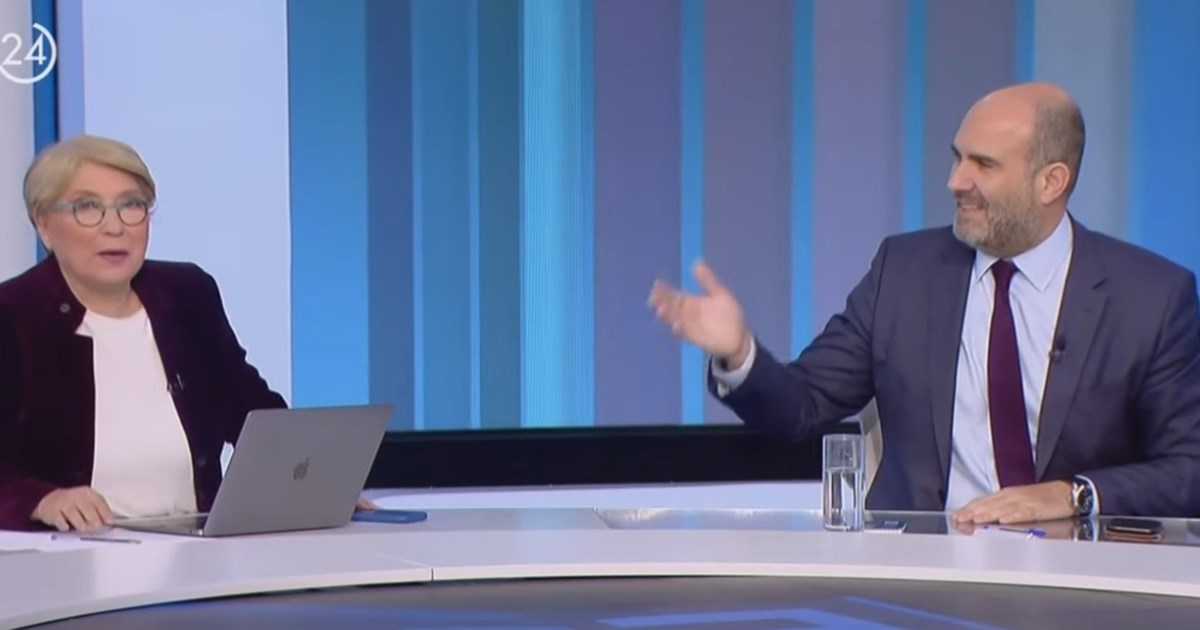 Ανησυχία για την Ελένη Καλογεροπούλου: Ξαφνική αδιαθεσία on air - Μεταφέρθηκε προληπτικά στο νοσοκομείο [βίντεο] - εικόνα 2