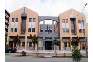 Ελασσόνα: Χειροπέδες σε 12χρονο για ασέλγεια σε 14χρονη – Συνελήφθησαν και οι γονείς του