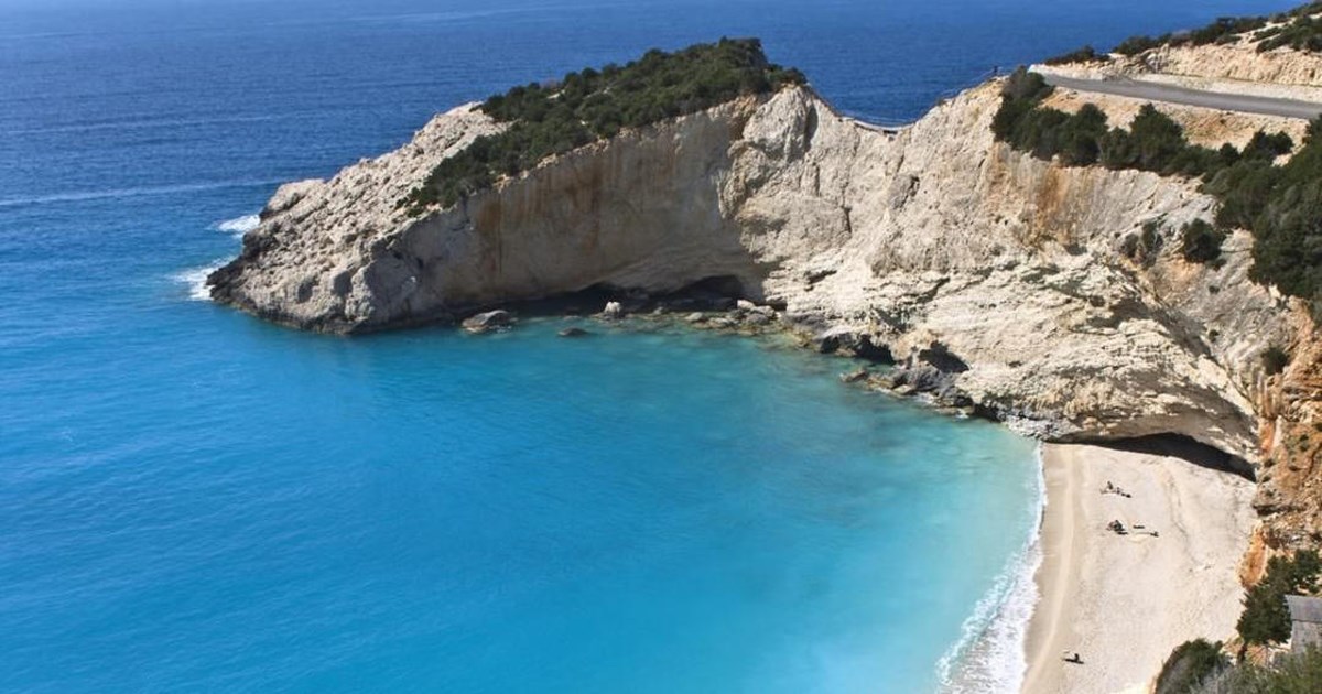 Λουτράκι: 81χρονος έχασε τη ζωή του στη θάλασσα