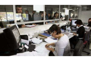 Τέλος επιτηδεύματος: Για ποιους καταργείται, ποιοι θα συνεχίσουν να πληρώνουν έως 1.000 ευρώ