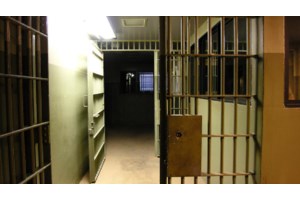 Κατερίνη: Αυτοκίνητο έπεσε σε γκρεμό – Πυροσβέστες απεγκλώβισαν την τραυματισμένη οδηγό