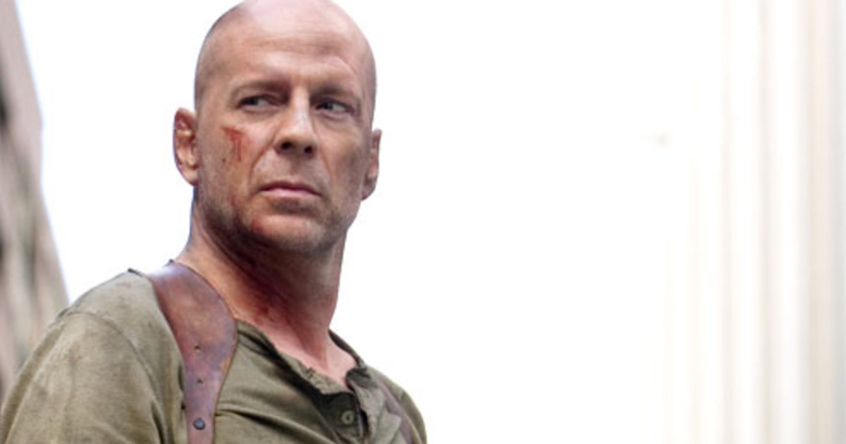 "Best Dad Ever": Ο Μπρους Γουίλις ποζάρει με τις δύο κόρες του για την Ημέρα των Ευχαριστιών - εικόνα 3