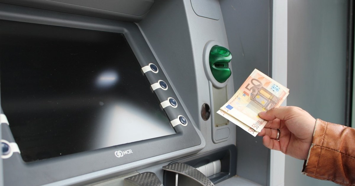 Ποιοι εργαζόμενοι ωφελούνται μετά την ανακοίνωση του 9,4% παρότι δεν αμείβονται με τον κατώτατο μισθό