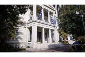 "Προελαύνουν" οι Χούθι: Χτύπησαν με βαλλιστικούς πυραύλους στρατιωτική βάση στη Σαουδική Αραβία