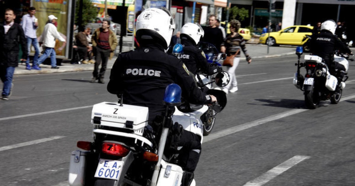 Καταδρομική επίθεση με μολότοφ κατά αστυνομικών στα Εξάρχεια – 17 προσαγωγές, αφέθηκαν όλοι ελεύθεροι