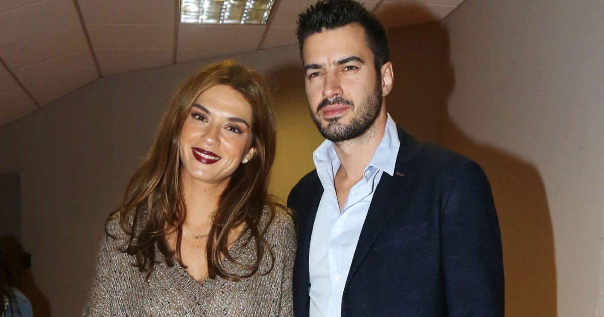 Εύα Τσιμιτσέλη: Μια κούκλα στο κόκκινο χαλί στην πρώτη δημόσια εμφάνισή της στην πρεμιέρα του πατέρα της - εικόνα 7