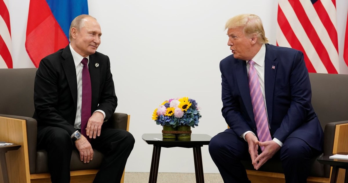 Ο Τραμπ ανακοίνωσε δασμούς 25% σε οποιαδήποτε χώρα αγοράζει πετρέλαιο ή αέριο από τη Βενεζουέλα