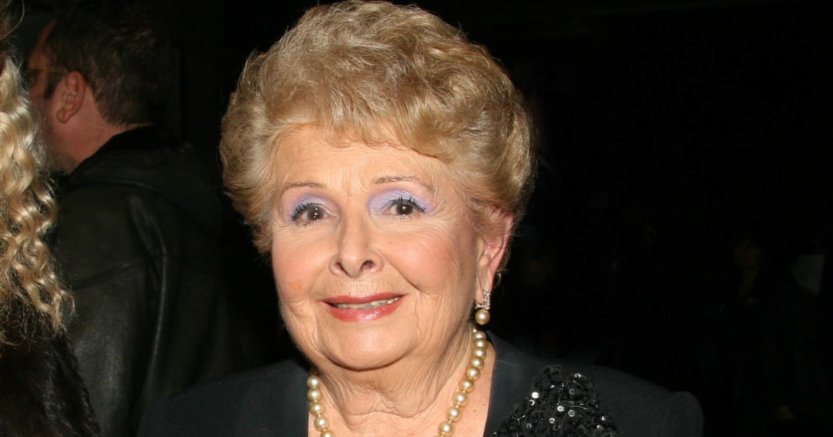 Βέφα Αλεξιάδου: Σε παζάρι στον Ελαιώνα κατέληξαν τα προσωπικά της αντικείμενα