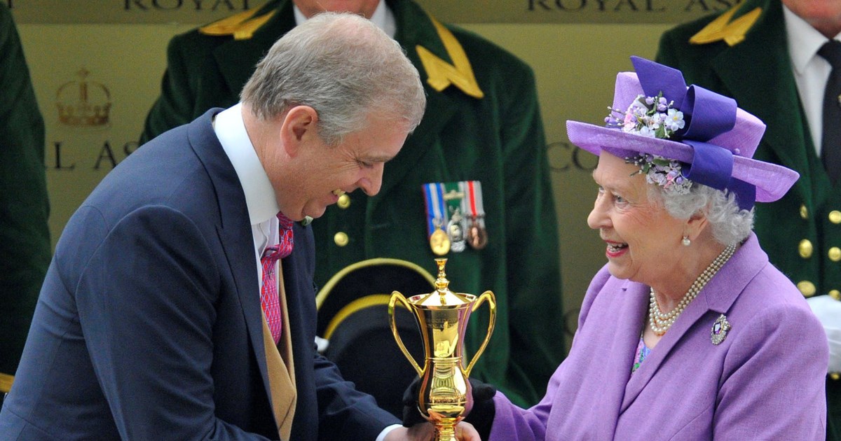 Αφέθηκε ελεύθερος ο πρίγκιπας Άντριου: Οι πρώτες φωτογραφίες τον δείχνουν σε κατάσταση σοκ - εικόνα 3