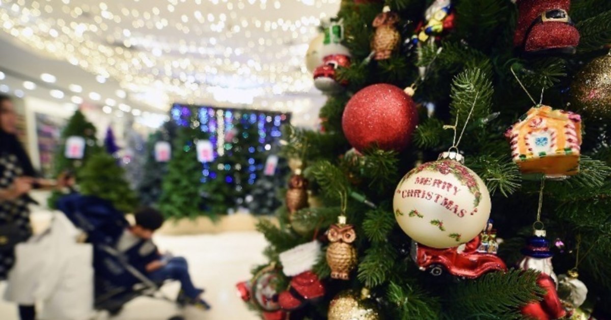 Χριστούγεννα 2025: Περισσότερα λεφτά θα ξοδέψουν οι Ελληνες, αλλά χωρίς ταξίδια - Τι δώρα θα αγοράσουν - εικόνα 5