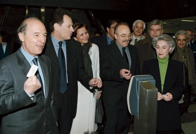 ΕΓΚΑΙΝΙΑ ΜΕΤΡΟ ΑΘΗΝΑ 2000