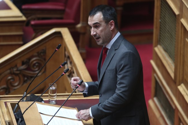 Αλέξης Χαρίτσης: Κοπτοραπτική με τις συνομιλίες του σταθμάρχη