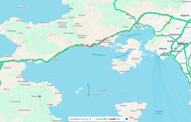 Επιστρέφουν οι αδειούχοι του Αυγούστου - Μποτιλιάρισμα στην Εθνική Αθηνών - Κορίνθου - Αυξημένη κίνηση στα λιμάνια της Αττικής